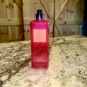 Victoria’s Secret Bombshell Wildflower Fine  Fragrance Spray (USED)